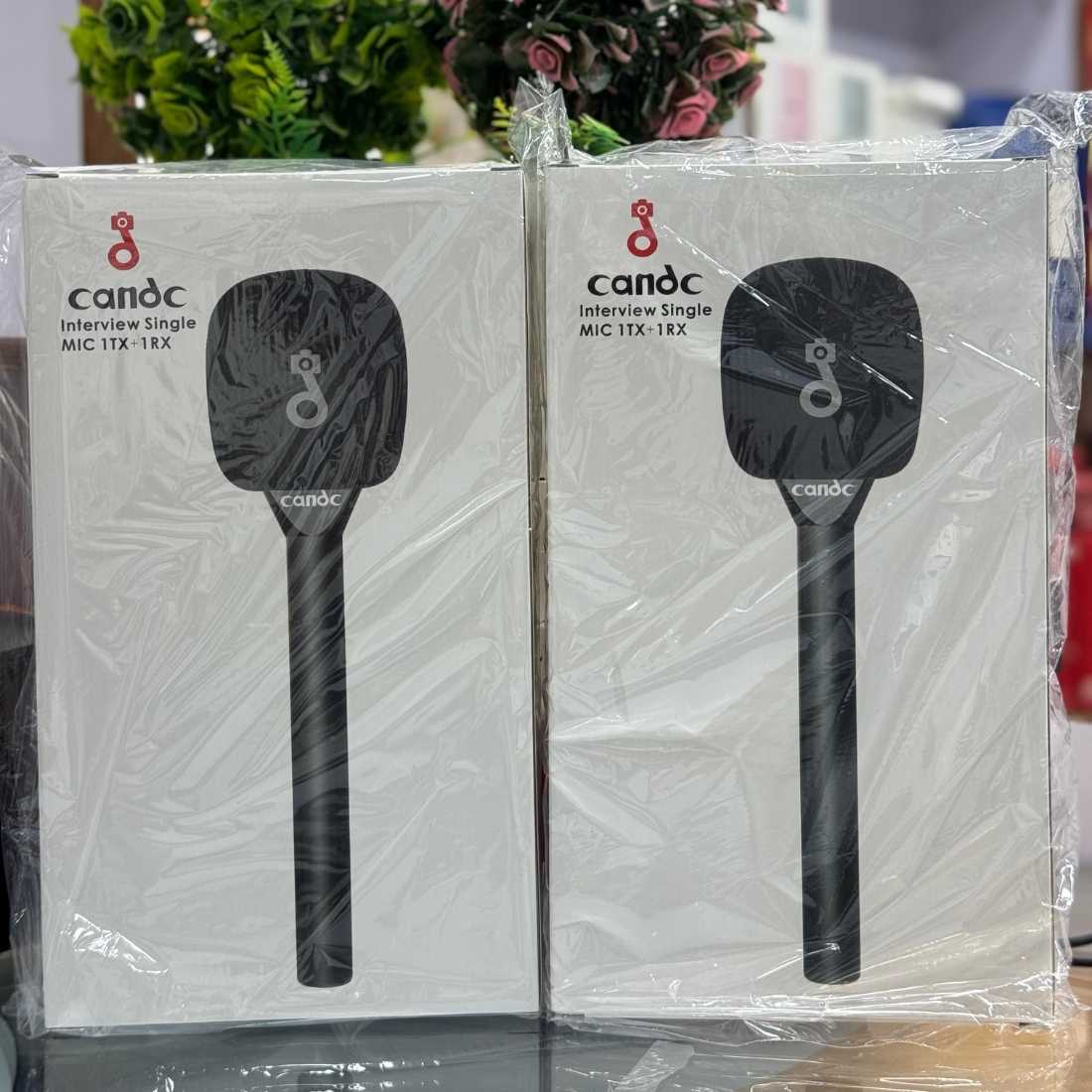 Candc Interview Single Wireless Microphone – 1 Transmitter & 1 Receiver